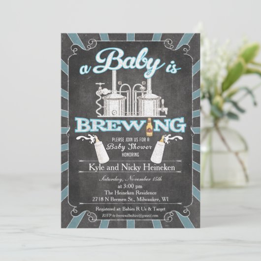 Ein "Baby is Brewing" Paare GRILLEN Invitation - J Einladung (Stehend Vorderseite)