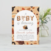 Ein Baby ist Brechen Fall Coffee Themed Baby Dusch Einladung (Stehend Vorderseite)