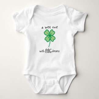 Ein Baby mit BIG Träume Baby Bodysuit Baby Strampler