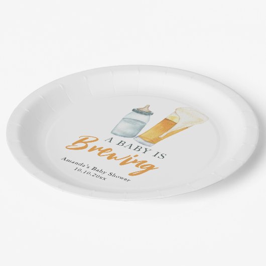 Ein Baby wird Bottle Beer Baby Dusche Pappteller (Schrägansicht)