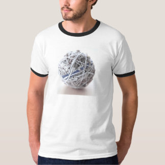 Ein Ball der Gummibänder für einen T - Shirt! T-Shirt