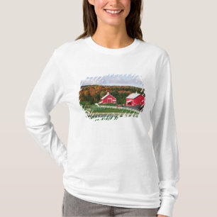 Ein Bauernhof in Vermont nahe Peacham. FREIGABE T-Shirt