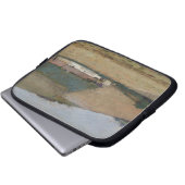 Ein Bauernhof unter Hügeln, Giverny, c.1887 Laptopschutzhülle (Vorne Knopf)