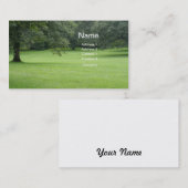 Ein Baum auf einem Gebiet des Grüns Visitenkarte (Vorne/Hinten)