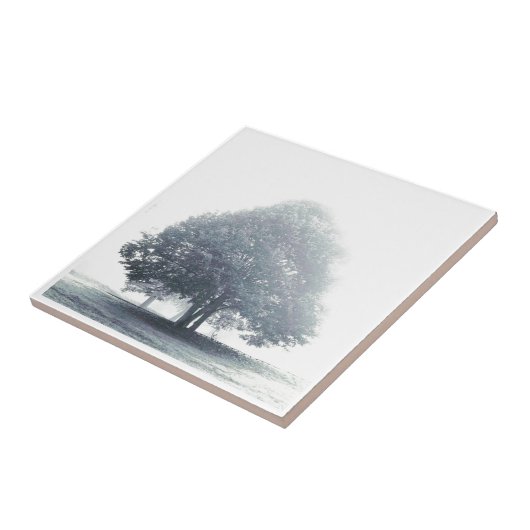 Ein Baum im Nebel Fliese (Seite)