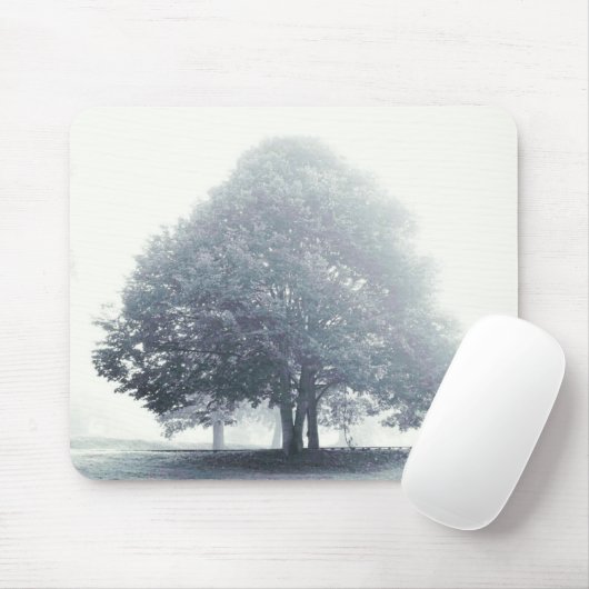 Ein Baum im Nebel Mousepad (Mit Mouse)