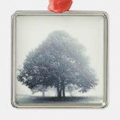 Ein Baum im Nebel Ornament Aus Metall (Vorne)