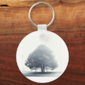 Ein Baum im Nebel Schlüsselanhänger (Vorderseite)
