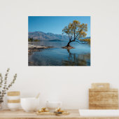 Ein Baum in einem See Poster (Küche)