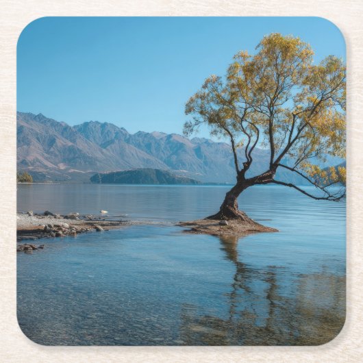 Ein Baum in einem See Rechteckiger Pappuntersetzer (Vorderseite)