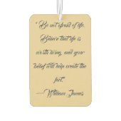 Ein Baum in Nebel, Name und Zitat Autolufterfrischer (Rückseite)