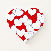 Ein beeindruckendes, rotes Herz-Notebook mit große Notizblock (Rückseite)