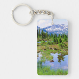 Ein Bergsee im Hinterland von Vancouver Island Schlüsselanhänger