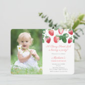 Ein Berry Sweet Girl Strawberry Themenabend Einladung (Stehend Vorderseite)