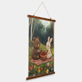 Ein Berry Sweet Picnic auf der Wiese Wandteppich Mit Holzrahmen (Gewinkelt)