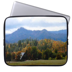 Ein bewölkter Herbsttag..... Laptopschutzhülle