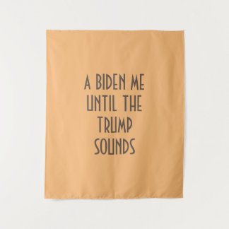 EIN BIDEN MIR, BIS DER TRUMP KLAMMT WANDTEPPICH