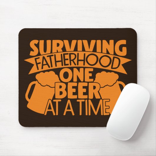 Ein Bier nach dem anderen überleben Mousepad (Mit Mouse)