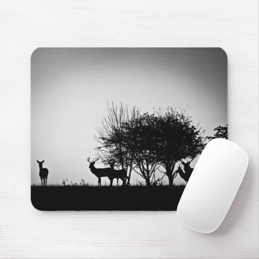 Ein Bild des Nebels einiger Rotwild morgens Mousepad (Mit Mouse)