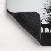 Ein Bild des Nebels einiger Rotwild morgens Mousepad (Ecke)