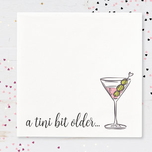 Ein bisschen älter Handgezeichneter Martini Geburt Serviette