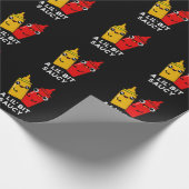 Ein bisschen Saucy Funny Sauce Puck Dark BG Geschenkpapier (Ecke)