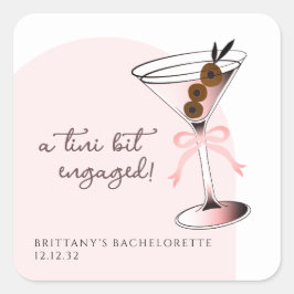 Ein bisschen verlobt Martini Pink Bachelorette Quadratischer Aufkleber