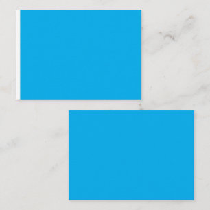 ein blauer Himmel mit einem Flugzeug Platzkarte