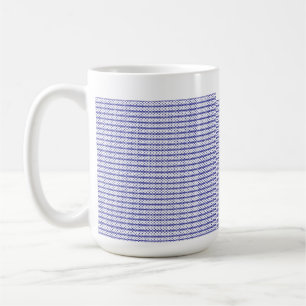 Ein blauer Himmel mit verstreuten weißen Wolken. Kaffeetasse