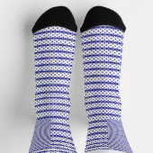 Ein blauer Himmel mit verstreuten weißen Wolken. Socken (Oben)