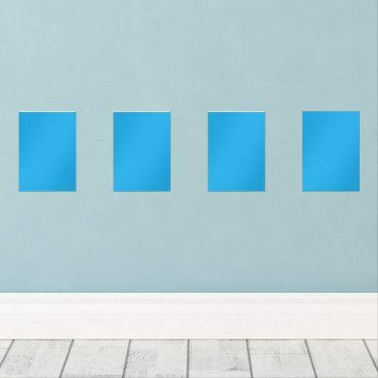 ein blauer Hintergrund mit einer schwarz-weißen Ka Bilderwand Sets (Holzboden)