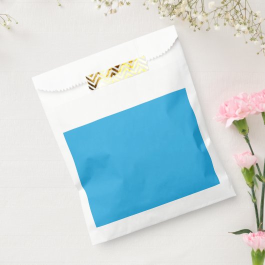 ein blauer Hintergrund mit einer schwarz-weißen Ka Geschenktütchen (Versiegelt)