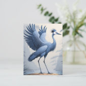 Ein blauer Kran Stehend mit Wings Spread Postkarte (Stehend Vorderseite)