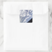 Ein blauer und weißer Teil der Erde Quadratischer Aufkleber (Tasche)