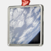 Ein blauer und weißer Teil der Erde Silbernes Ornament (Links)