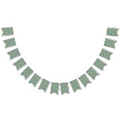 ein blaues und grünes Muster auf grünem Hintergrun Wimpelkette (Alle)