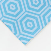 Ein BlauZebra punktiert Streifen-Spiele mit der Fleecedecke (Ecke)