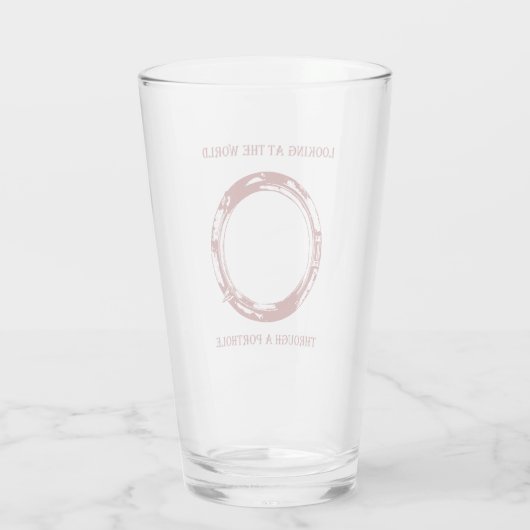 Ein Blick auf die Welt durch ein Porthole-Glas Glas (Rückseite)