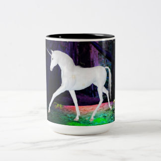 Ein Blick auf eine Tasse aus Kaffee/Tee/Kakao