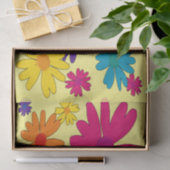 Ein Blumenbeet mit blühenden Blume Seidenpapier (Geschenk)