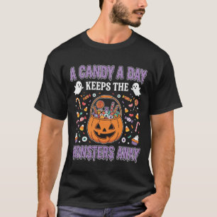 Ein Bonbon pro Tag Halloween T-Shirt Design