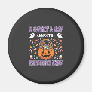 Ein Bonbon pro Tag Halloween T-Shirt Design Magnet