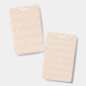 Ein brauner Teppich mit einem komplizierten Motiv  Ausweis (Vorder- & Rückseite)