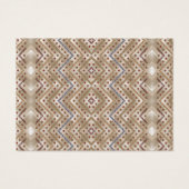 Ein brauner Teppich mit symmetrischem Design (Vorderseite)