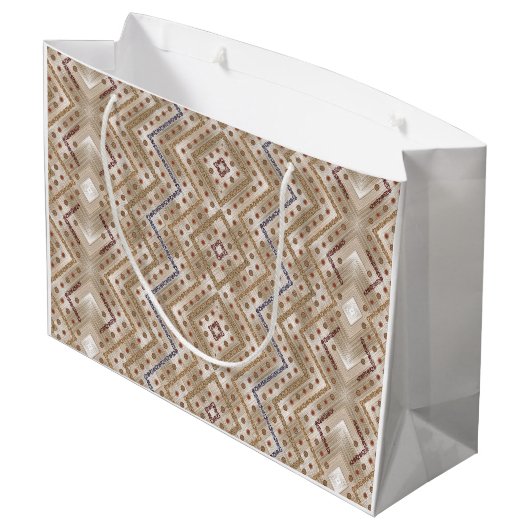 Ein brauner Teppich mit symmetrischem Design Große Geschenktüte (Rückseite Schrägansicht)