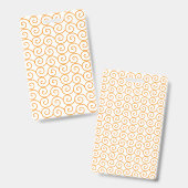 Ein brauner und orangefarbener Teppich mit einem s Ausweis (Vorder- & Rückseite)