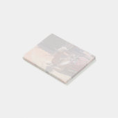 Ein Brown-Kamel, das mit Sattel und Decke Post-it Klebezettel (angewinkelt)
