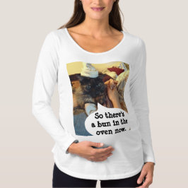 Ein Bun im Oven Maternity Shirt von RoseWrits