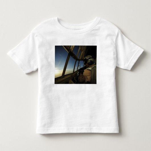 Ein C-130 Hercules Pilot scannt den Horizont Kleinkind T-shirt (Vorderseite)
