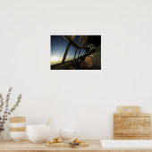Ein C-130 Hercules Pilot scannt den Horizont Poster (Küche)